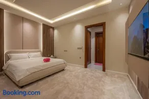 شقة فاخرة بثلاث غرف نوم دخول ذكي وموقف خاص - Image 3