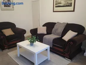 Modern North Shields Home - Perfect for Short or Long Stays - Image 5