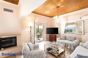 Stavros & Loulas House - Image 3