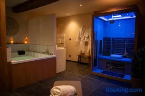 La Parenthèse Suites - appartement luxueux avec sauna et baignoire balnéo - Image 2