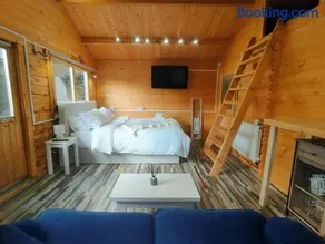 White Cliff Rest - Image 4