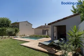 Villa avec piscine proche d'Avignon - Image 3