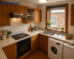 Flat for Rent - Image 2