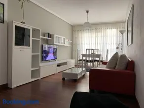 Apartamento en Bilbao con Parking - Image 2