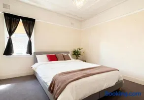 Burwood central unit - Image 4