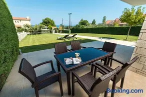 Beach Villa Ergopoli - Image 1