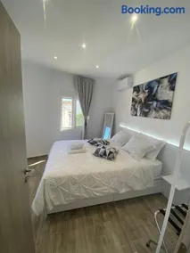 Angelica Residence - Perfect Quiet Center Location - 10mins Walk to Gennadi Beach - Image 3