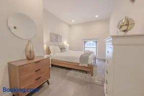 Luxury at 2br 2ba 200mbps Internet - Image 1