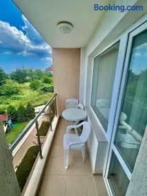 SOLITA Apartment with Panoramic View - Image 4