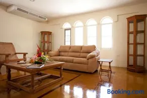 Perfect for destination weddings & family vacations! - Image 4