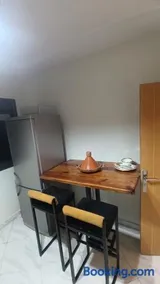 Lux New Apartment - Image 2