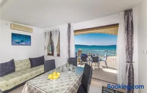 Studio Apartment In Kastel Kambelovac - Image 3