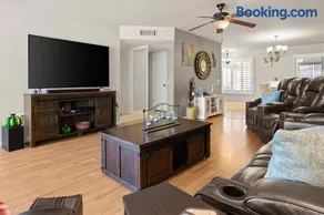 Sun City Retreat w Patio, Grill & Backyard - Image 3