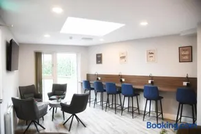 Coach House Accommodation - Room 7 - Image 2