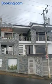 Minisuit, Loja - Image 2