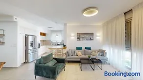 Boutique apartment for families and friends - Image 1