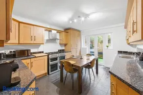Cozy Maisonette in Langley Vale - Image 2