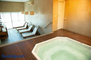 Refúgio em Laranjeiras! Varanda, piscina e lazer - Image 4
