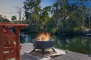 Wet Feet Retreat at Weeki Wachee, The Perfect Riverfront Escape - Image 2