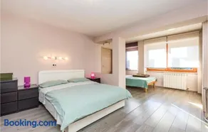 1 Bedroom Gorgeous Apartment In Rijeka - Image 5