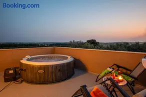 Holiday Home Enard with Jacuzzi by Istrabook - Image 2