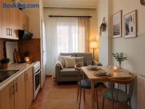 Two bedroom apartment in Historical area - Image 2