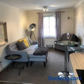 Exquisite Apartment Hessle - Image 1