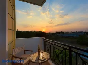 SUNNY BREEZE Deluxe Villa Near Beach, Private Pool - Image 5