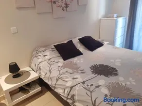 Beau appartement avec garage fermé - Image 2