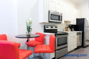 Simple 1br Financial District Keyless Entry - Image 3