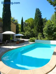 Le clos de la tour cassis piscine chauffée - Image 3