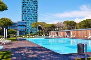 Merville family apartment - Image 1