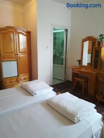 Family Hotel George - Image 1
