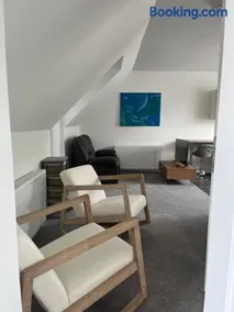 Upper Mill Apartment - Image 1