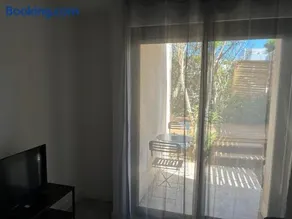 Studio climatisé, jardin et parking privatif - Image 4