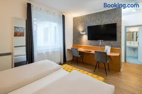 Schäfers Hotel, Innenstadt, Self Check-in - Image 4