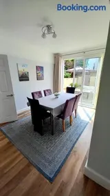 Fabulous home Fabulous location - Image 3