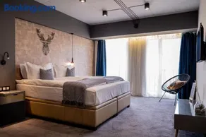 City Art Luxury Living Free Parking - Image 2
