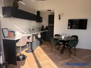 Cozy & Modern Tiny House - Image 3