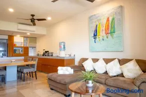 Costa Brava Apartments I Ocean Front - Image 5