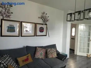 Entire Three bedroom house in Scunthorpe - Image 2
