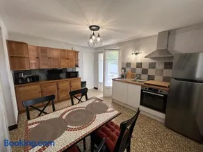 Appartement centre-ville La Roche-Posay, jardin, terrasse, WIFI, lave-vaisselle - Image 1