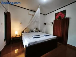 Matahari Bungalow 3 - Image 2