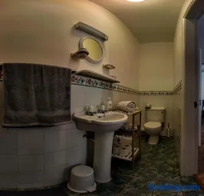 2 bed Beachfront Apartment Inchydoney Cork - Image 1