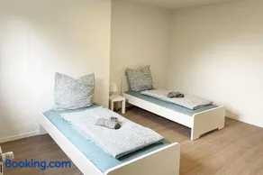 cozy 2-room Apartment - Image 3