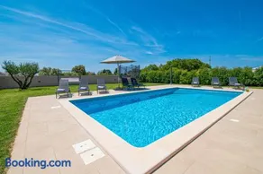 Villa Enjoy mit privatem Pool, by Istrabook - Image 3