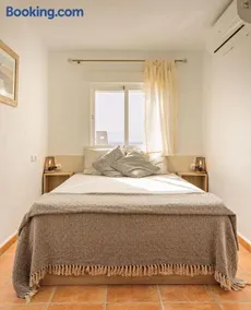Sunny Beach Apartment - Image 3