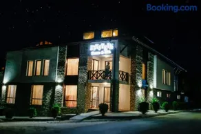 Einstein House & Spa - Image 3