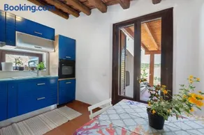 RuralHouse - Image 2