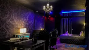 NOUVEAU - LUXURE - Secret Suite - JACUZZI - Image 2